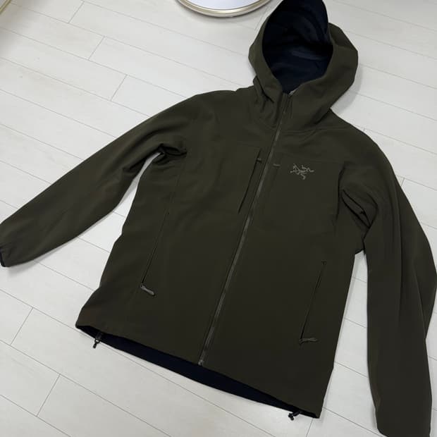 아크테릭스 감마 mx  L 사이즈 일반 감마 아니고 더 윗단계인 mx 입