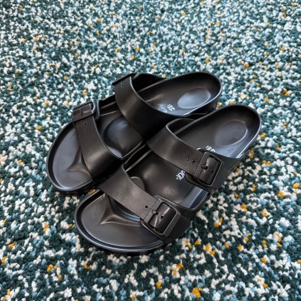 버켄스탁 애리조나 에센셜 에바 블랙 레귤러