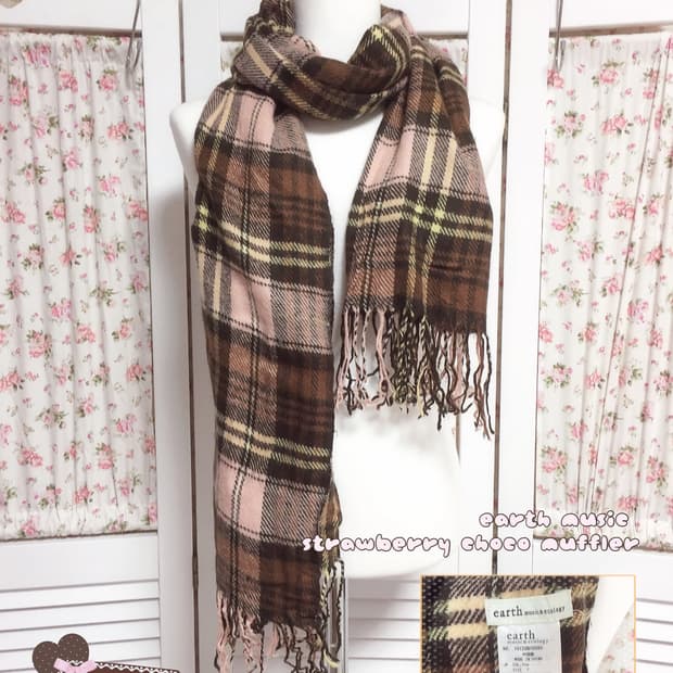 빈티지 어스뮤직 딸기초코 머플러 earth music