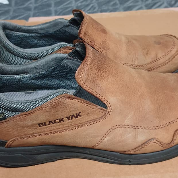 블랙야크 소가죽 고어텍스 자이온 스니커즈 (255)