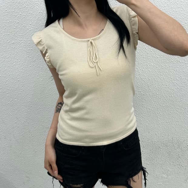 랄프로렌 프릴 아이보리 나시 M
