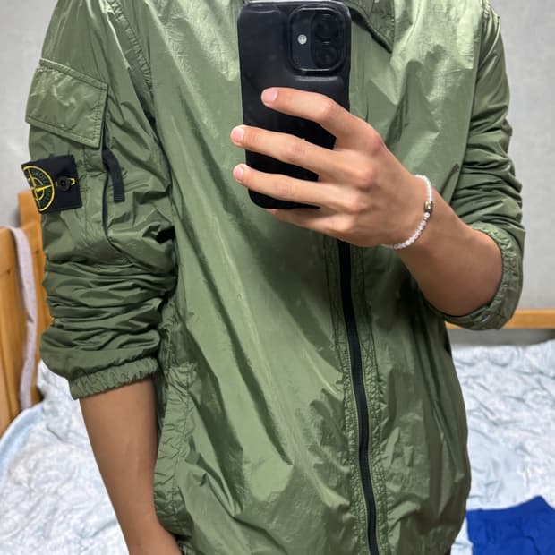 스톤아일랜드 바람막이