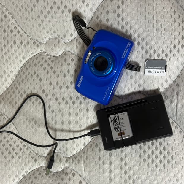 니콘 쿨픽스 s33