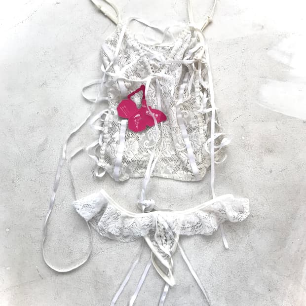 White lace eyelet strap top&T-panty