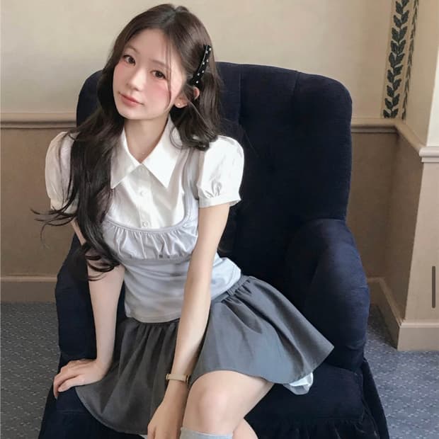 [새상품]에이블리클라우드이모션 퍼프 레이어드 셔츠 블라우스 일녀히메갸루
