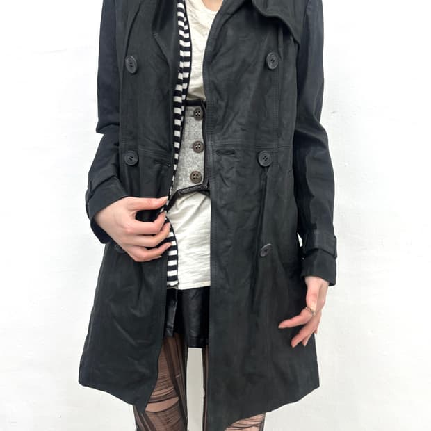 Cow-hide rock mood leather coat