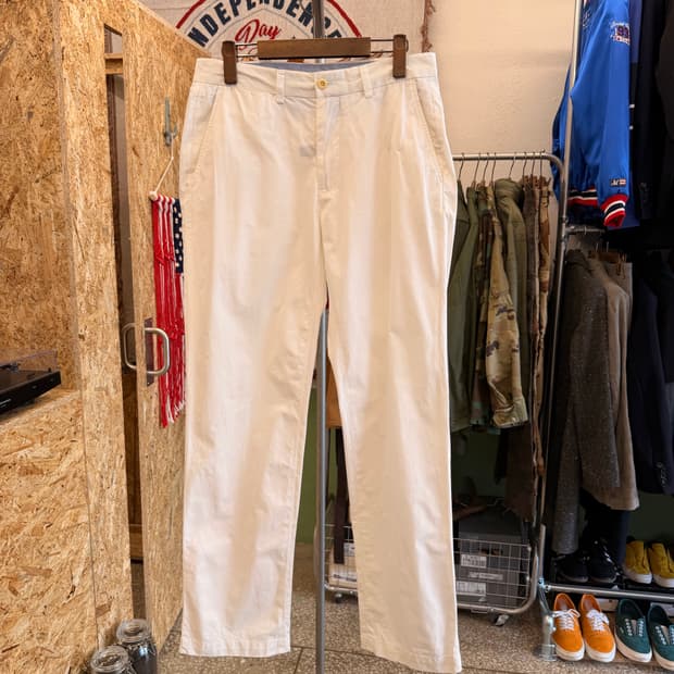 폴로 랄프로렌 클래식핏 치노 팬츠 화이트