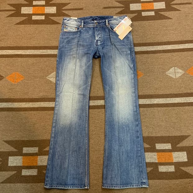 새상품)DIESEL 디젤 자탄 데님 팬츠 31 부츠컷