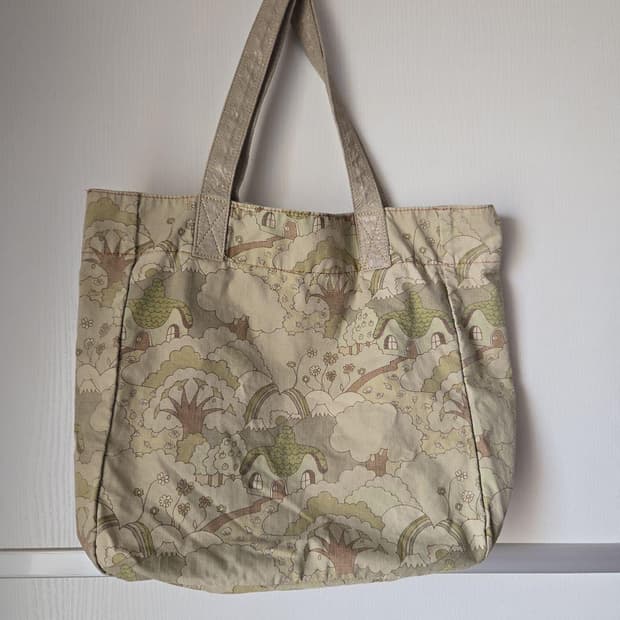 츠모리 치사토 토트백