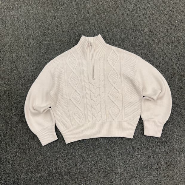 M)GU 빈티지 케이블 패턴 여성 하프 니트집업