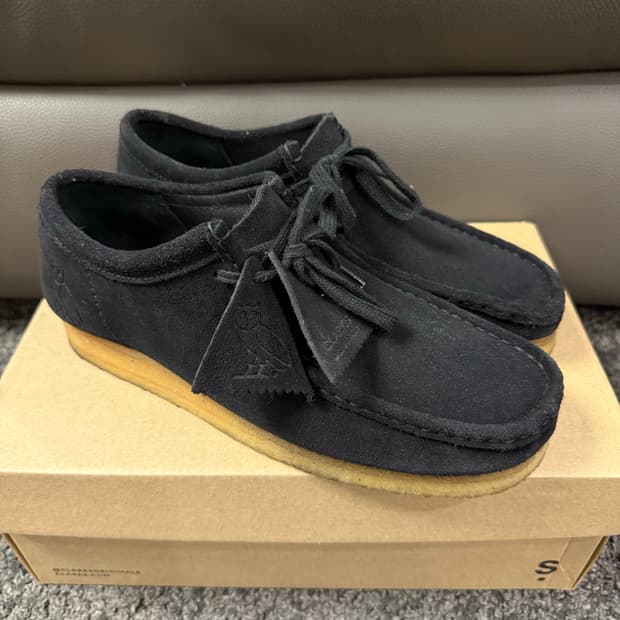 (US9) OVO x 클락스 왈라비 블랙