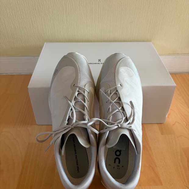 [W270] 파프 온 러닝 클라우드 벤처 피크 아이스 문