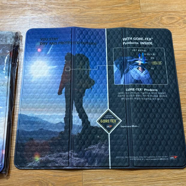 아크테릭스장에서받은 방석