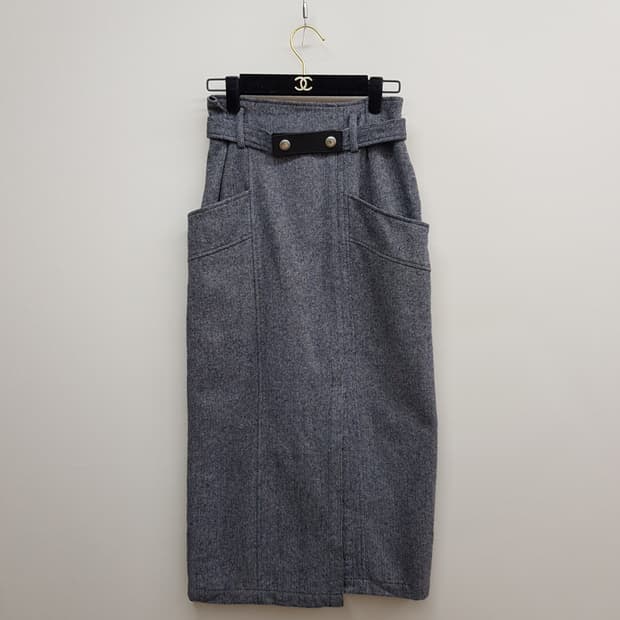 한섬 시스템 2022  헤링본 울 블렌드 미디 스커트 64-94사이즈