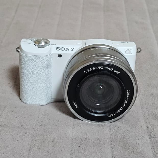 소니 A5100 미러리스 카메라 B