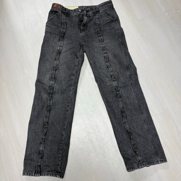 앤더슨벨 웨이브 레그 진