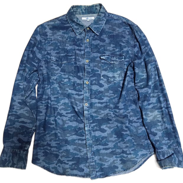 Vintage blue camo shirts