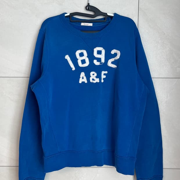 아베크롬비 A&F 맨투맨 블루 (L) 