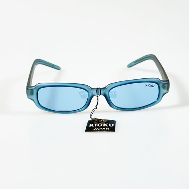 90s KICKU JAPAN 블루 스퀘어 뿔테 빈티지 틴트 선글라스