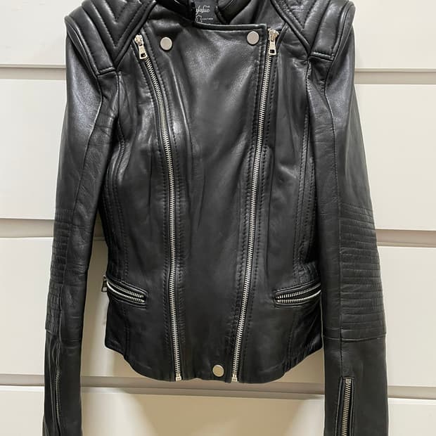 ZARA 자라 양가죽 재킷 블랙 S(44~)사이즈 가죽자켓