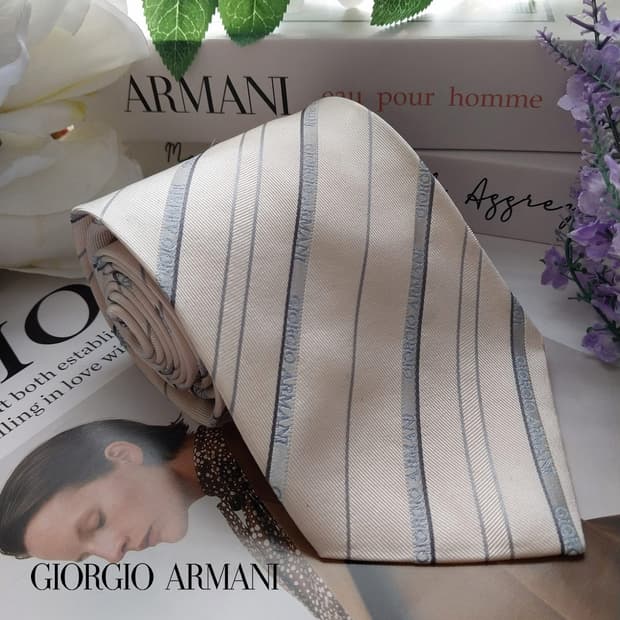 조르지오 아르마니 실크 아이보리 넥타이 10cm A~B등급 K1326
