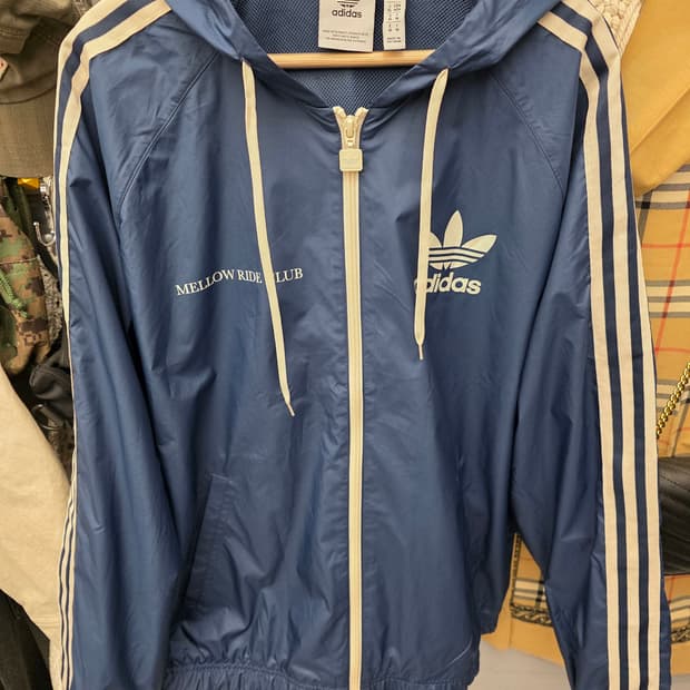 아디다스 멜로우 라이드 클럽 바람막이