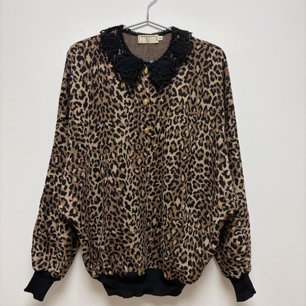 발렌티노 레오파드 블라우스 니트