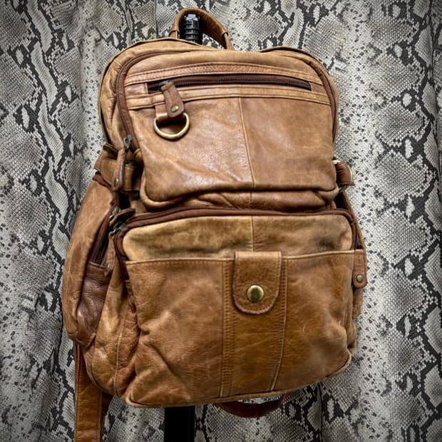 [UTILITY] Multi Pocket Buckle Leather Ba