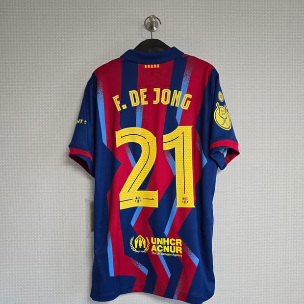 25-26 바르셀로나 홈 유니폼 