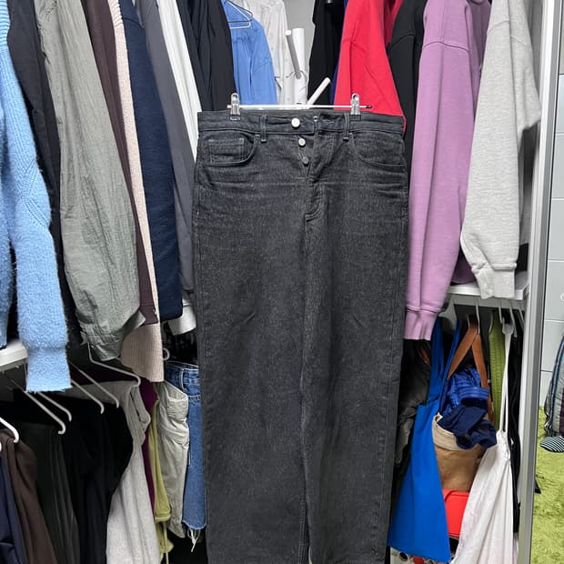 COS 코스 릴렉스드 와이드 핏 흑청 데님 팬츠