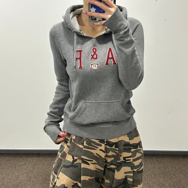 Abercrombie 아베크롬비 레드 로고 넥 트임 그레이 후드티 