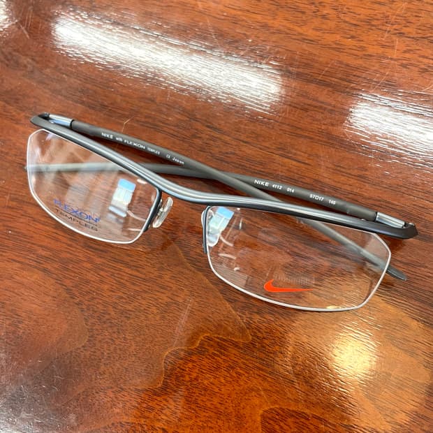 나이키 빈티지 하프림 안경