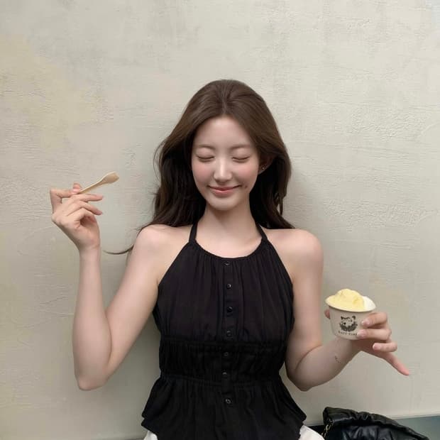 당일배송) 제니오 아를 홀터 버튼탑 블랙 M