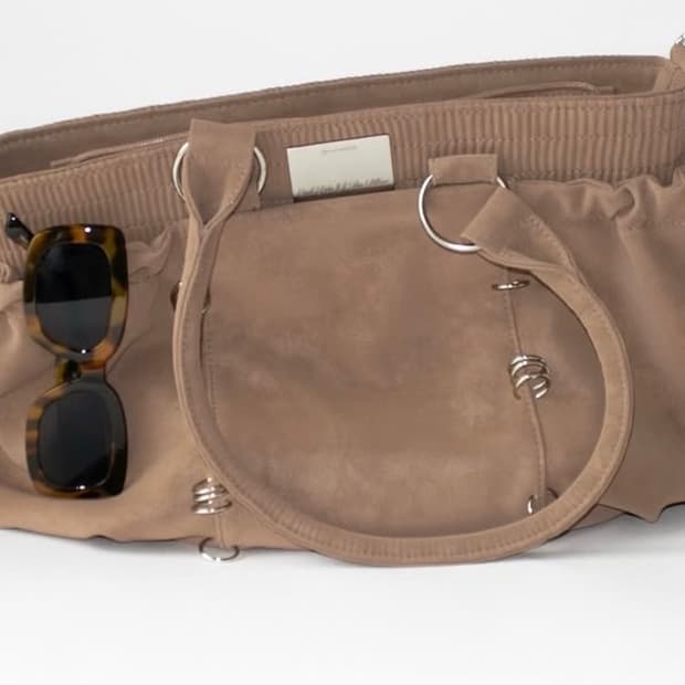 쿨사이드옵더필로우 가방