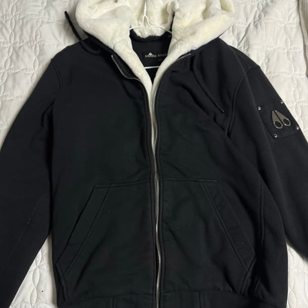 무스너클 버니스웨터 M