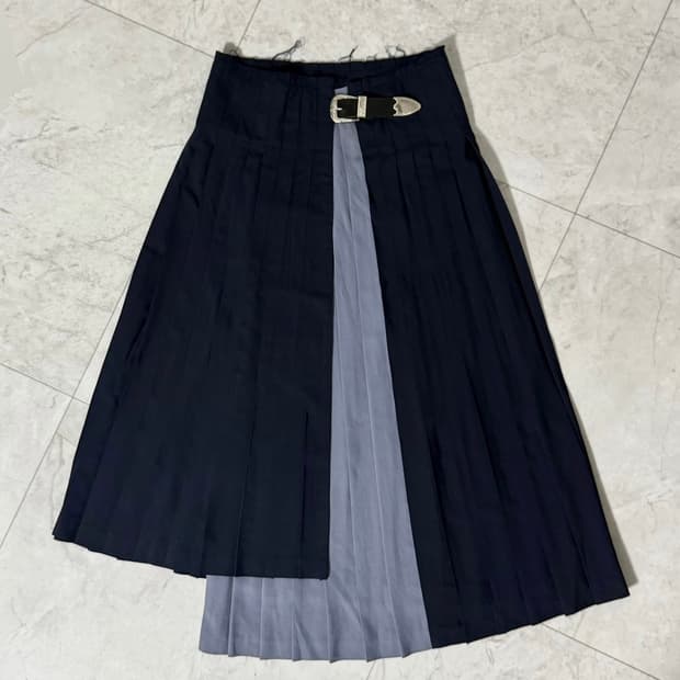 TOGA PULLA