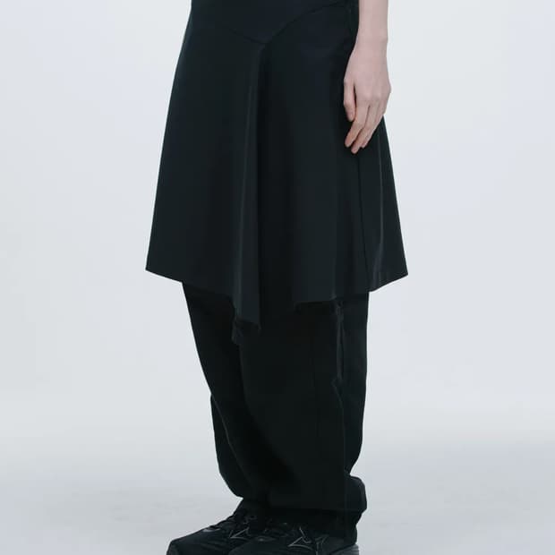 오헤시오 ASYMMETRIC FLARE SKIRT