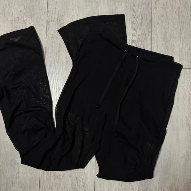 오호스 sheer over tuck pants