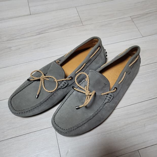 (5 240-245) TODS 토즈 고미노 드라이빙 슈즈