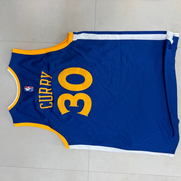 아디다스 NBA 유니폼  L사이즈 커리