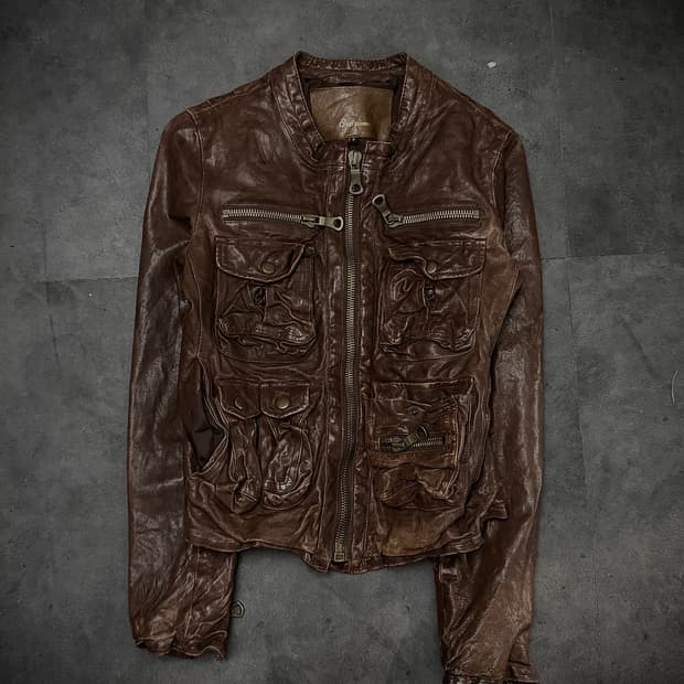 Pocket detail real leather jacket