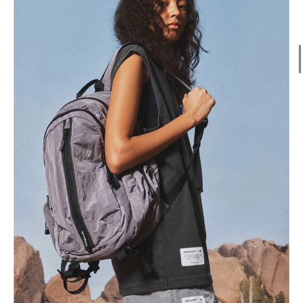 뉴발란스 메탈립 초경량백팩 바이올렛