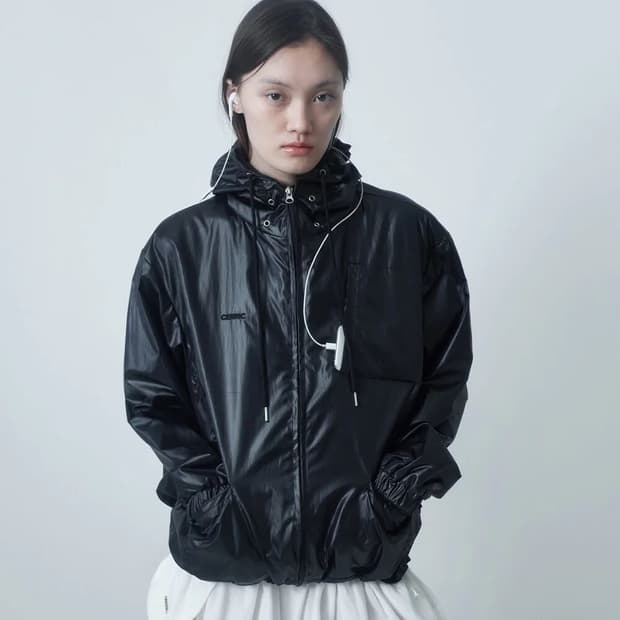 세릭 바람막이 후드 자켓 luster suspender jacket 