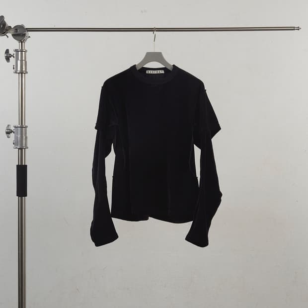 NVRFRGT velour double layered sleeve