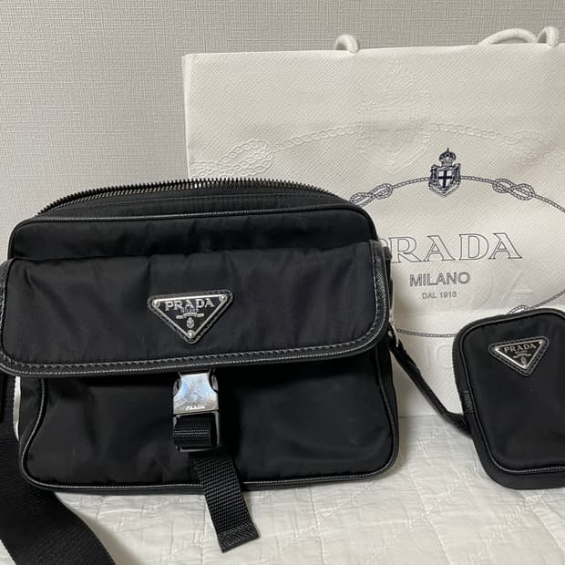 프라다 리나일론 사피아노가죽 숄더백 2vh133