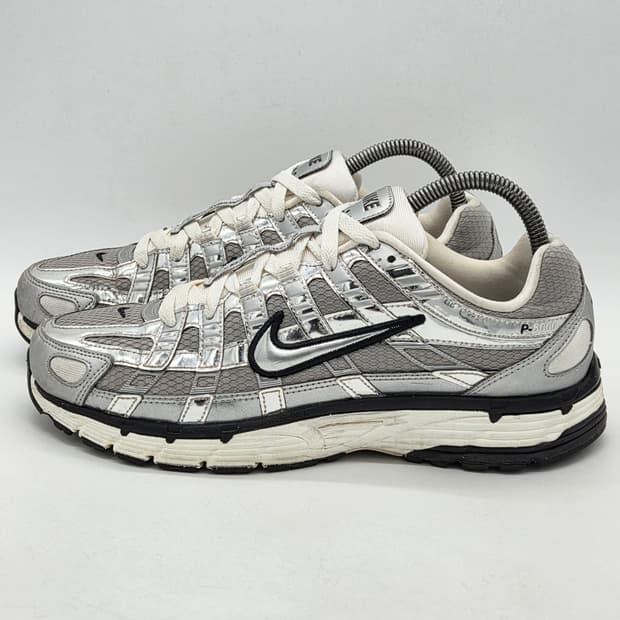  나이키 P-6000 메탈릭 실버 (265)
