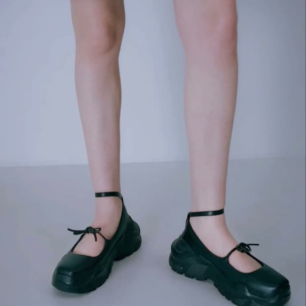 아키코아오키  AKIKOAOKI 제니 로퍼