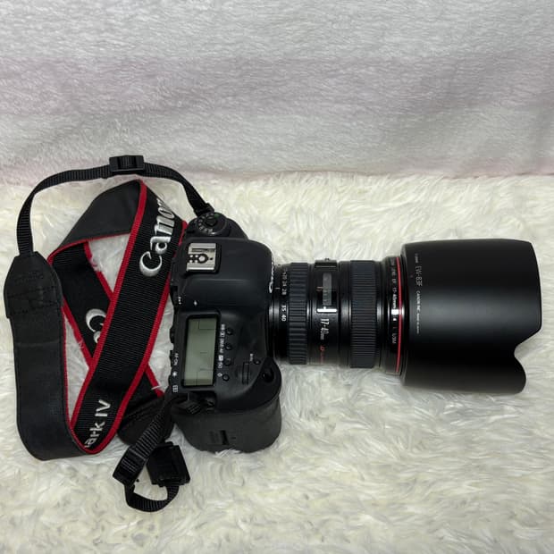 캐논 EOS 5D Mark IV + EF 17-40mm 렌즈 세트 판매 
