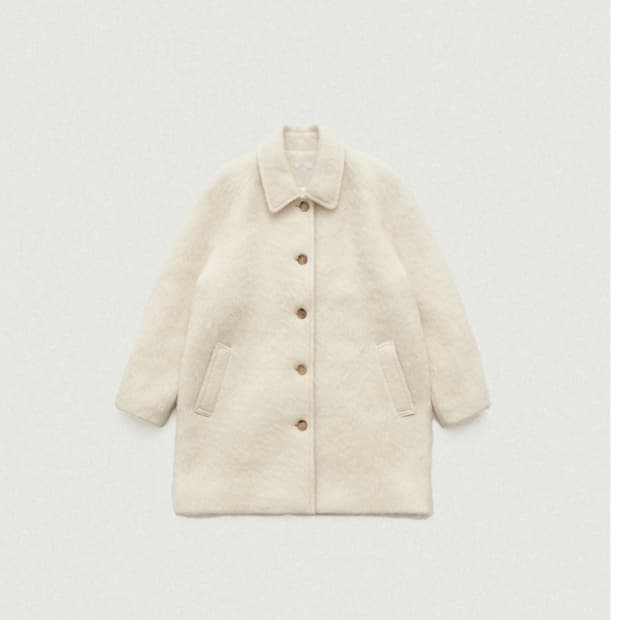 더바넷 스노우화이트 하프 발마칸 코트