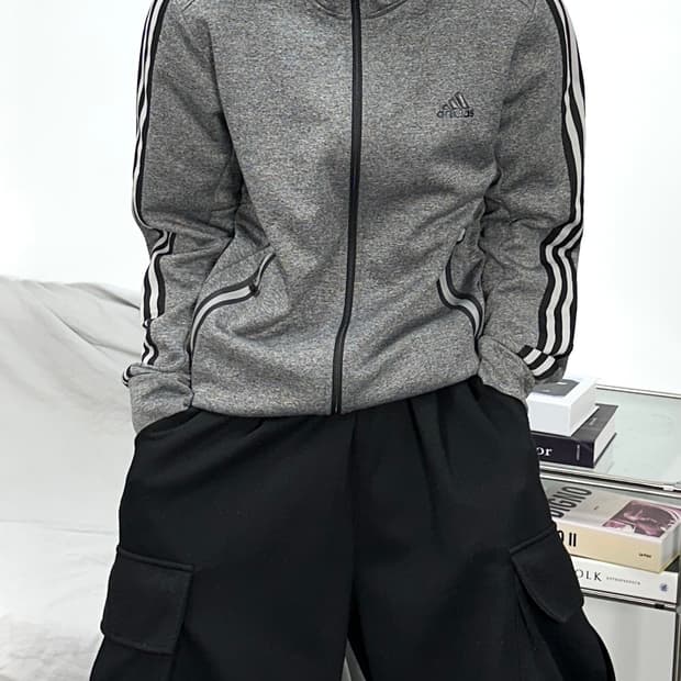 아디다스 그레이 트랙탑 져지